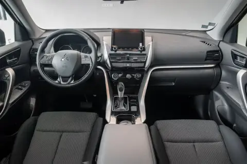 Mitsubishi Eclipse Cross 2025 — миниатюра 8