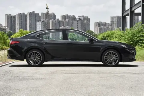Toyota Camry 2026 — миниатюра 8