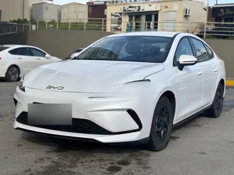 BYD Seal 05 2025 — миниатюра 1