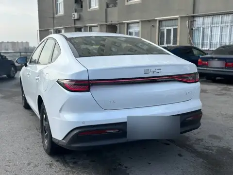 BYD Seal 05 2025 — миниатюра 2