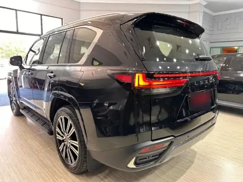 Lexus LX 600 2026 — миниатюра 6