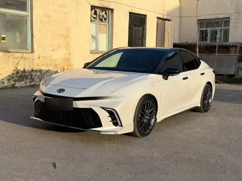 Toyota Camry 2025 — миниатюра 7