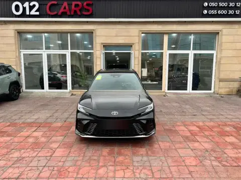 Toyota Camry 2026 — миниатюра 1