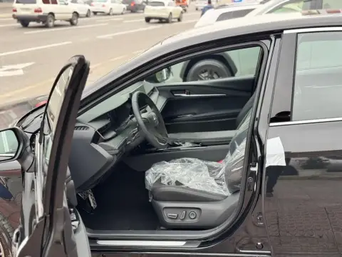 Toyota Camry 2026 — миниатюра 9