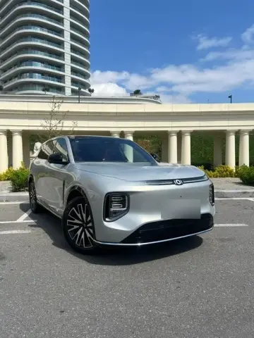 Changan Qiyuan Q07 2025 — миниатюра 2
