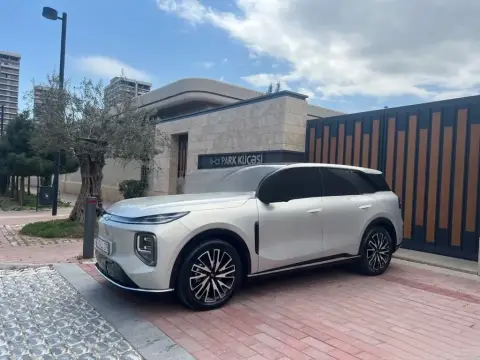 Changan Qiyuan Q07 2025 — миниатюра 8