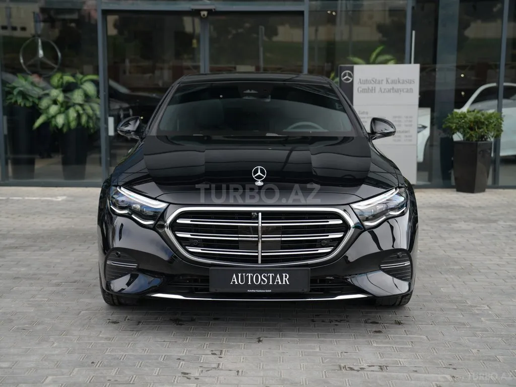 Mercedes-Benz E 200 2026 — фото 1 из 10