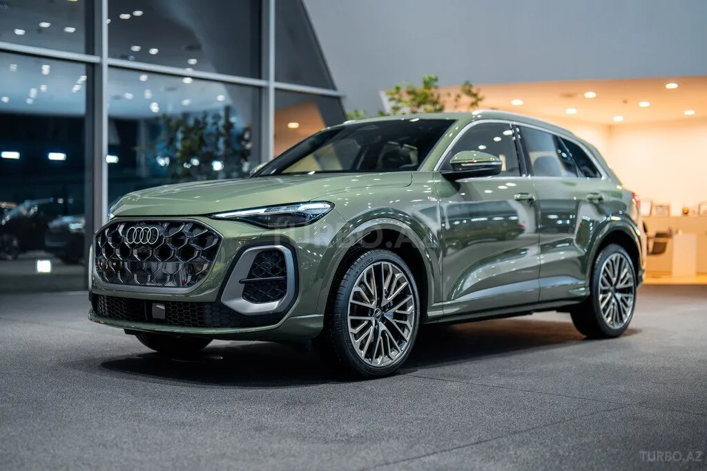 Audi Q5 2026 — фото 1 из 10