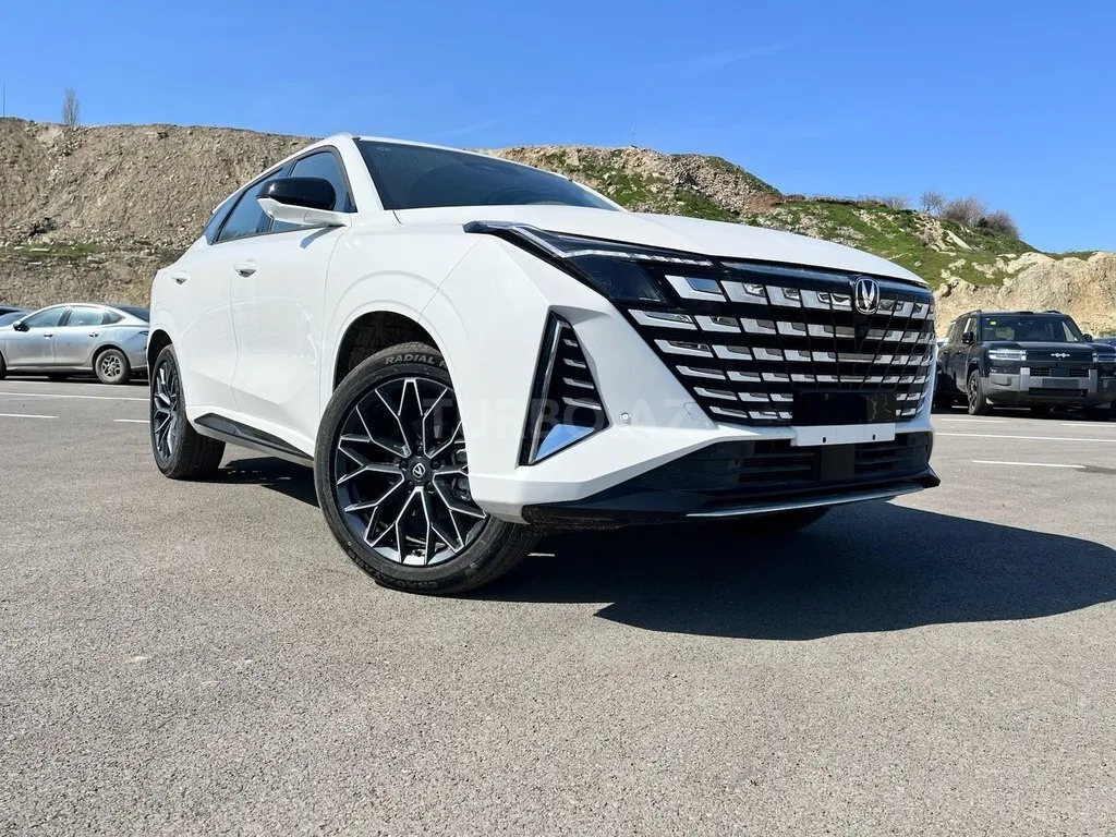 Changan Uni-Z 2025 — фото 1 из 10