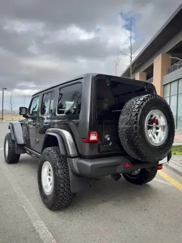 Jeep Wrangler 2025 — миниатюра 8