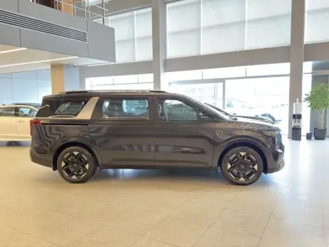 Kia Carnival 2025 — миниатюра 8