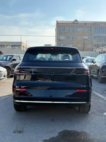 Changan Qiyuan Q07 2025 — миниатюра 2