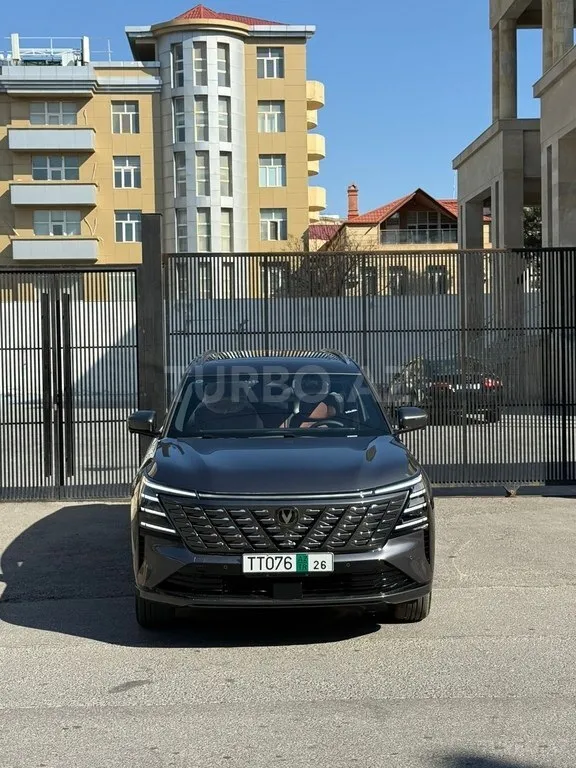 Changan CS 75 Plus 2025 — фото 1 из 10