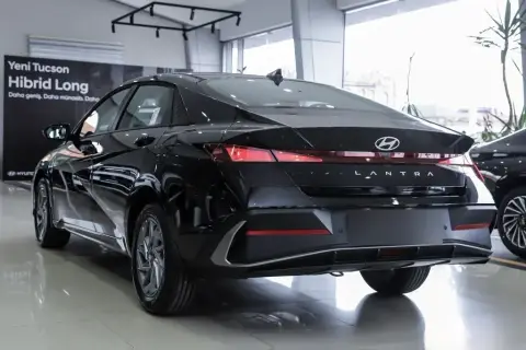 Hyundai Elantra 2025 — миниатюра 5