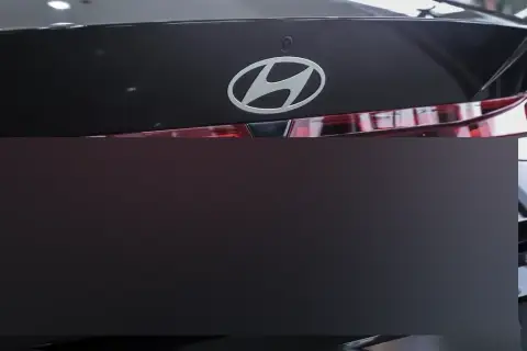 Hyundai Elantra 2025 — миниатюра 8