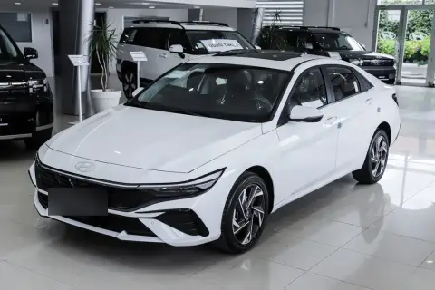 Hyundai Elantra 2026 — миниатюра 4