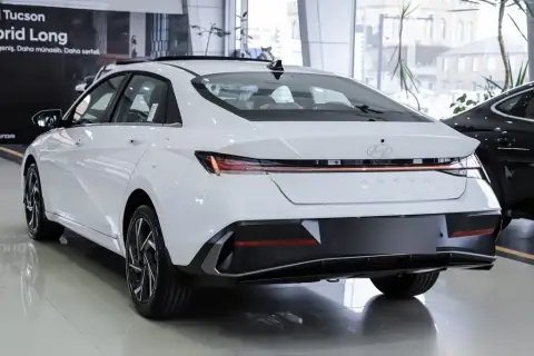 Hyundai Elantra 2026 — миниатюра 5