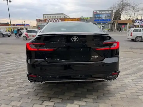 Toyota Camry 2026 — миниатюра 2