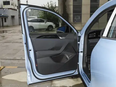 Volkswagen Tiguan 2026 — миниатюра 8
