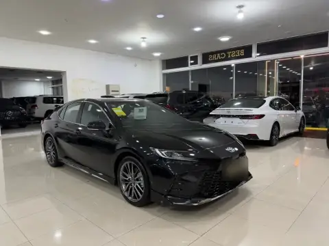 Toyota Camry 2026 — миниатюра 2