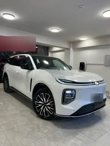 Changan Qiyuan Q07 2025 — миниатюра 2