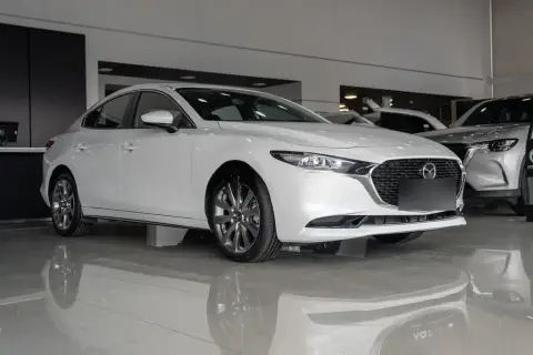 Mazda 3 2026 — миниатюра 2