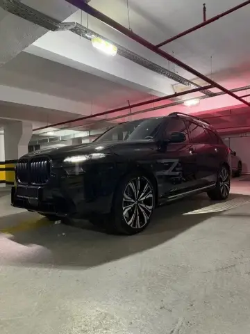 BMW X7 2025 — миниатюра 2