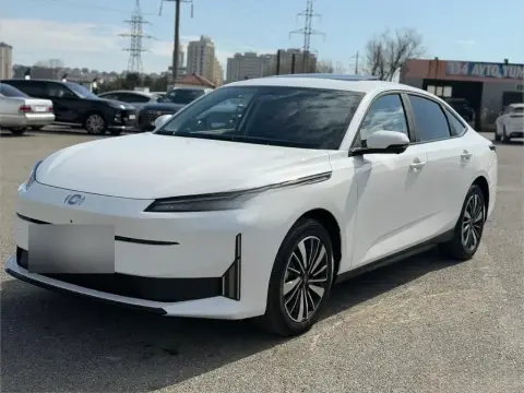 Changan Qiyuan A05 2025 — миниатюра 6
