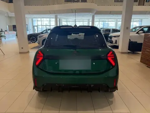 Mini Cooper S 2025 — миниатюра 2