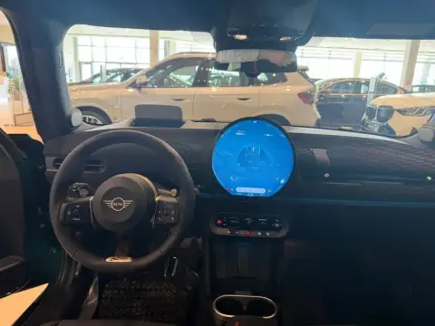 Mini Cooper S 2025 — миниатюра 3