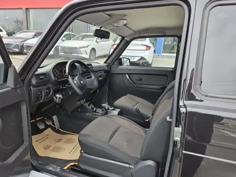 LADA (VAZ) Niva 2025 — миниатюра 9