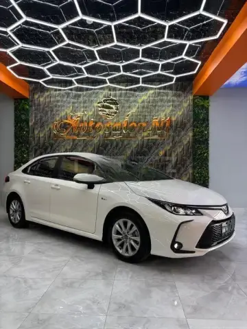 Toyota Corolla 2025 — миниатюра 2