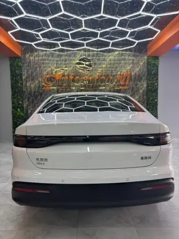 BYD Seal 05 2025 — миниатюра 8