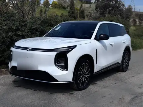 Changan Qiyuan Q07 2025 — миниатюра 2