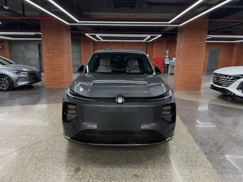 Changan Qiyuan Q07 2025 — миниатюра 2