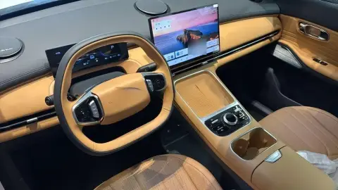 Geely Galaxy Starship 7 2025 — миниатюра 4