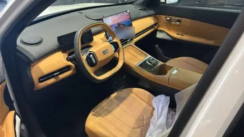 Geely Galaxy Starship 7 2025 — миниатюра 7