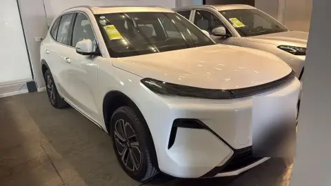 Geely Galaxy Starship 7 2025 — миниатюра 10