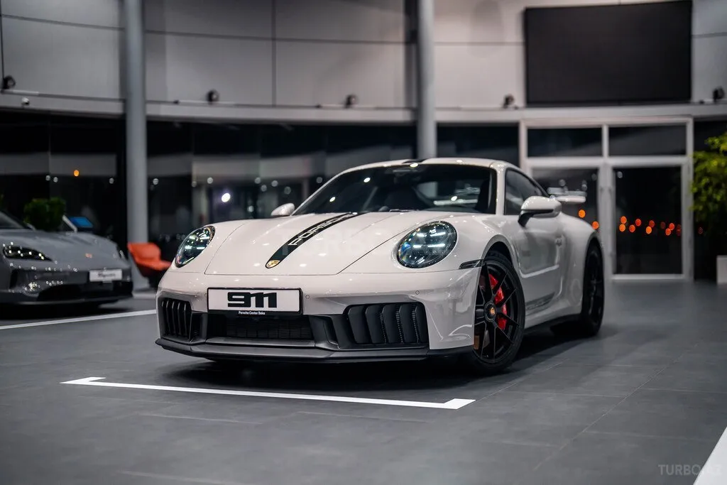 Porsche 911 Carrera GTS 2026 — фото 1 из 10