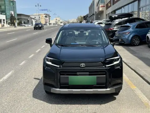 Toyota RAV4 2026 — миниатюра 1