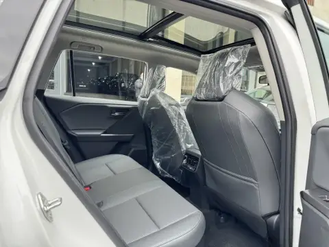 Toyota RAV4 2026 — миниатюра 7