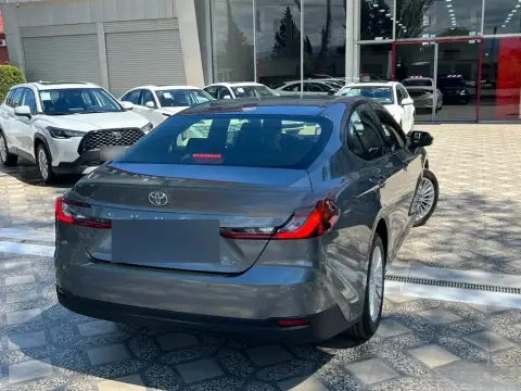 Toyota Camry 2026 — миниатюра 9