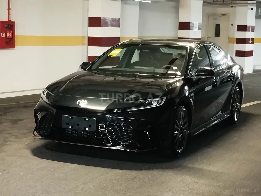 Toyota Camry 2026 — фото 1 из 10