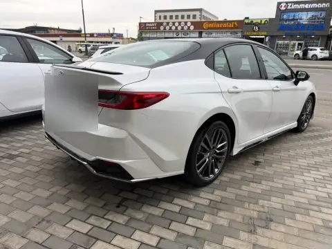 Toyota Camry 2026 — миниатюра 7