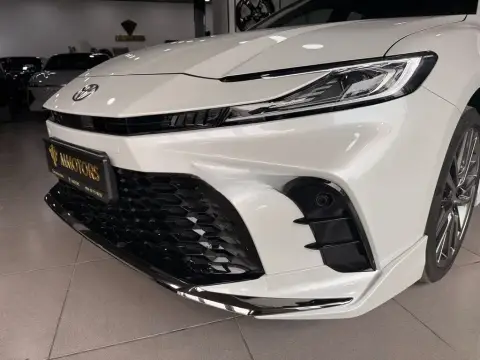 Toyota Camry 2025 — миниатюра 4