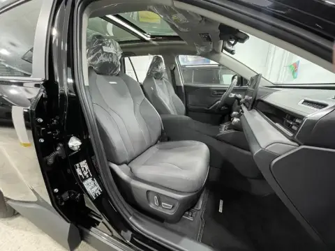 Toyota RAV4 2026 — миниатюра 10