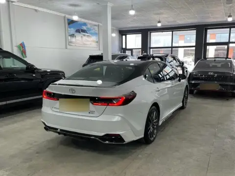 Toyota Camry 2026 — миниатюра 6