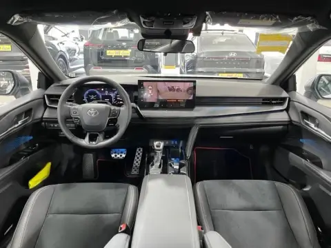 Toyota Camry 2026 — миниатюра 8