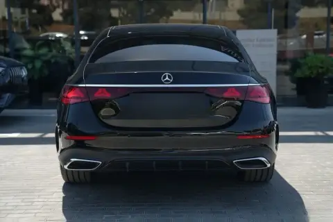 Mercedes-Benz E 300 2026 — миниатюра 6