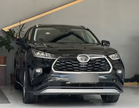 Toyota Highlander 2025 — миниатюра 1